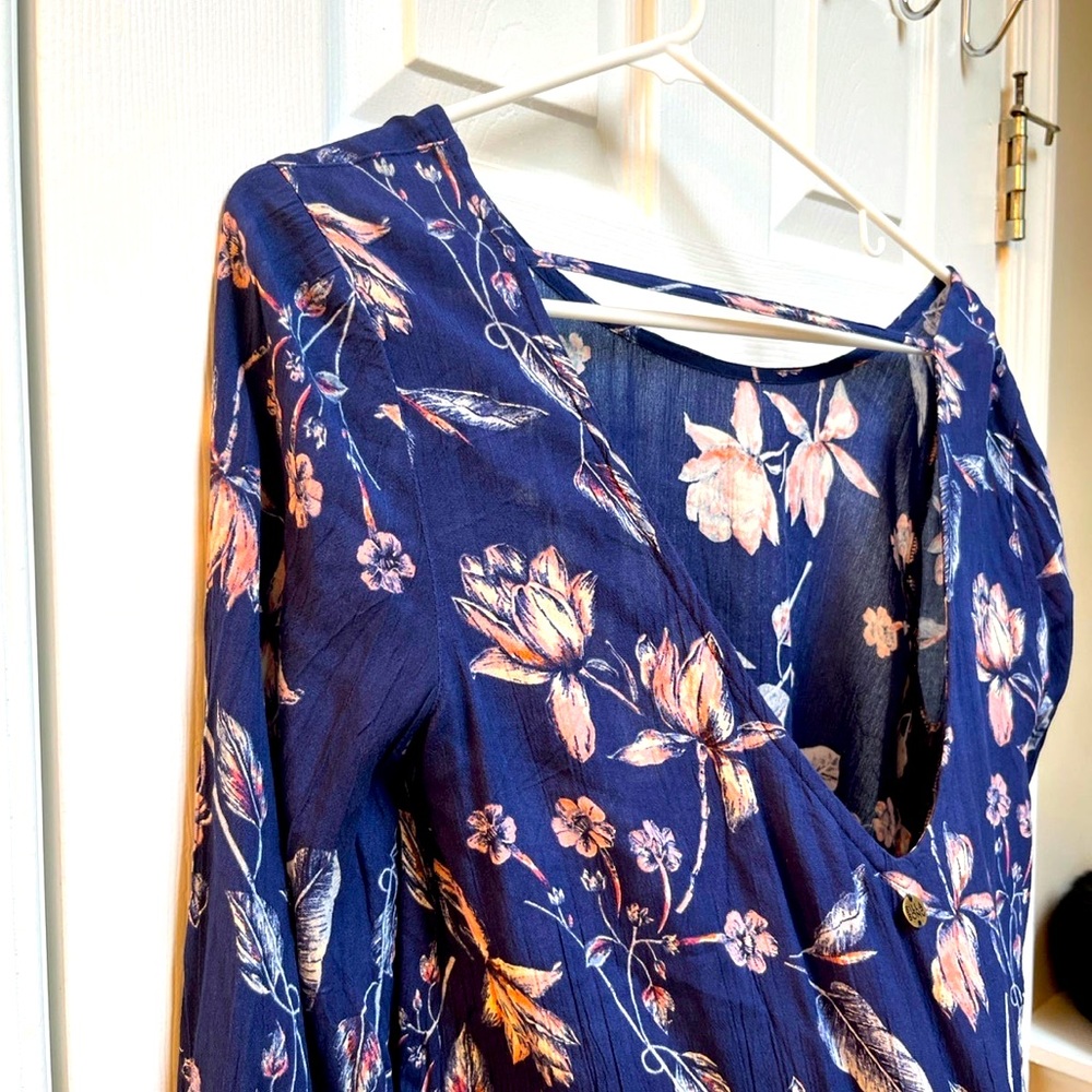 Billabong dress - Picture 3 of 5
